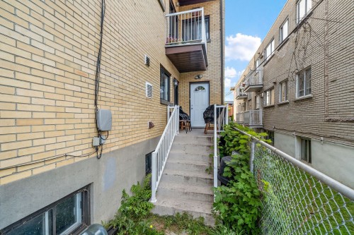 Back of Structure - 2145  - 2151 Rue Bonin, Montréal (Saint-Laurent), QC - Outdoor