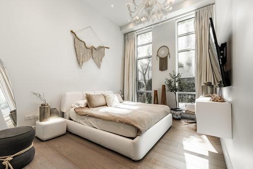 Primary bedroom - 103-215 Av. Redfern, Westmount, QC - Indoor Photo Showing Bedroom