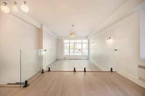 15-1520 Av. du Docteur-Penfield  Montréal (Ville-Marie), QC H3G 1B9