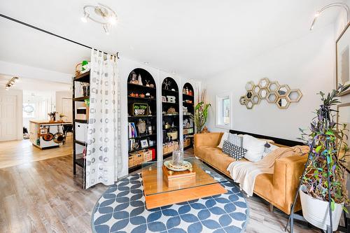 Living room - 13 Rue Alfred, Laval (Sainte-Rose), QC - Indoor Photo Showing Other Room