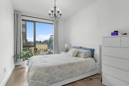 Primary bedroom - 504-75 Rue De Castelnau O., Montréal (Villeray/Saint-Michel/Parc-Extension), QC - Indoor Photo Showing Bedroom