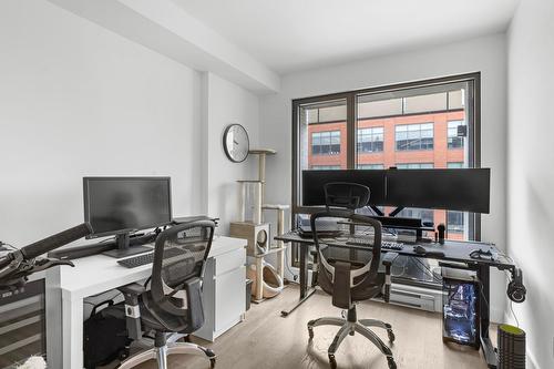 Bedroom - 504-75 Rue De Castelnau O., Montréal (Villeray/Saint-Michel/Parc-Extension), QC - Indoor Photo Showing Office