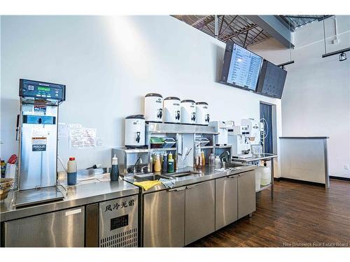 5 Acorn St, Fredericton, NB 