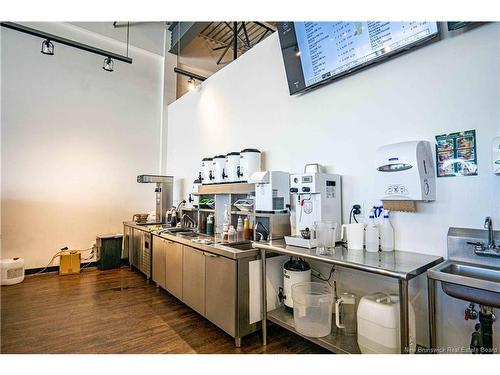 5 Acorn St, Fredericton, NB 