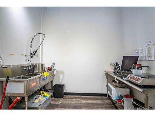 5 Acorn St, Fredericton, NB 