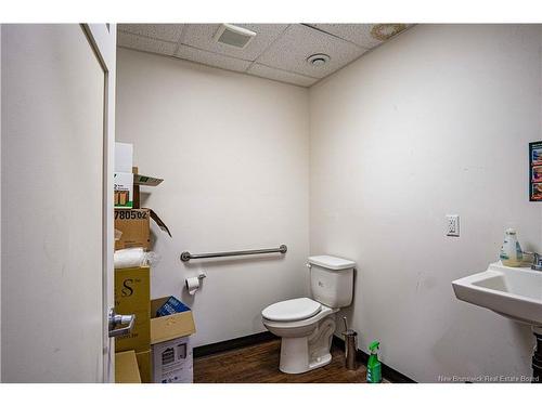 5 Acorn St, Fredericton, NB 