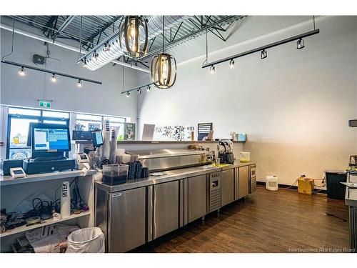 5 Acorn St, Fredericton, NB 