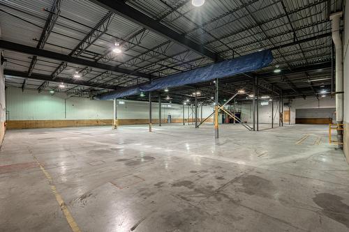 Intérieur - 60Z Rue Sheard, Coaticook, QC - Indoor Photo Showing Garage