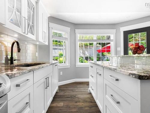 27 Stone Gate Court, Dartmouth, NS 