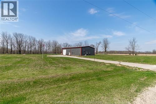 1357 Smith Falls Road, Dawn-Euphemia, ON - Outdoor