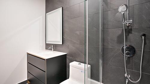 Bathroom - 3709-1020 Rue De La Montagne, Montréal (Ville-Marie), QC - Indoor Photo Showing Bathroom