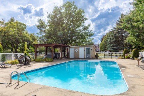 Pool - 202-845 Rue Rodier, Saint-Jean-Sur-Richelieu, QC - Outdoor With In Ground Pool With Backyard