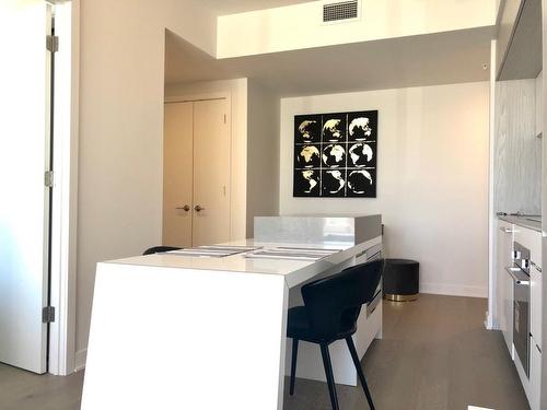 Kitchen - 2112-1188 Rue St-Antoine O., Montréal (Ville-Marie), QC - Indoor