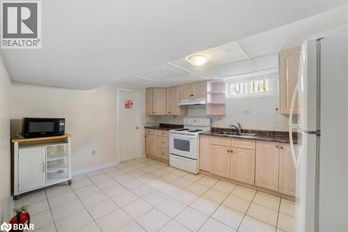 9 Welbeck Drive, Brampton, ON - Indoor Photo Showing Kitchen With Double Sink