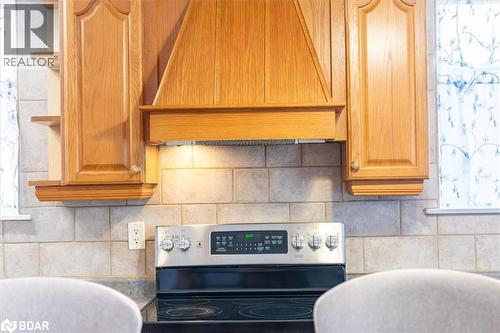 9 Welbeck Drive, Brampton, ON - Indoor Photo Showing Kitchen