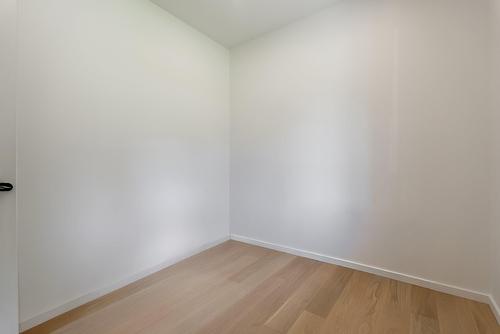 Bureau - 705 Rue Westchester, Baie-D'Urfé, QC - Indoor Photo Showing Other Room