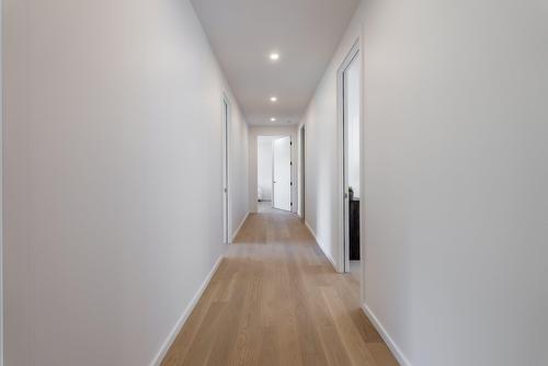 Hall d'entrée/Vestibule - 705 Rue Westchester, Baie-D'Urfé, QC - Indoor Photo Showing Other Room