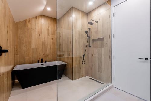 Salle de bains attenante à la CCP - 705 Rue Westchester, Baie-D'Urfé, QC - Indoor Photo Showing Bathroom