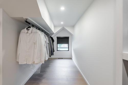 Penderie (Walk-in) - 705 Rue Westchester, Baie-D'Urfé, QC - Indoor