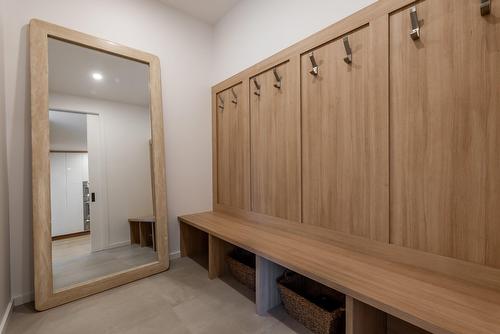 Hall d'entrée/Vestibule - 705 Rue Westchester, Baie-D'Urfé, QC - Indoor Photo Showing Other Room