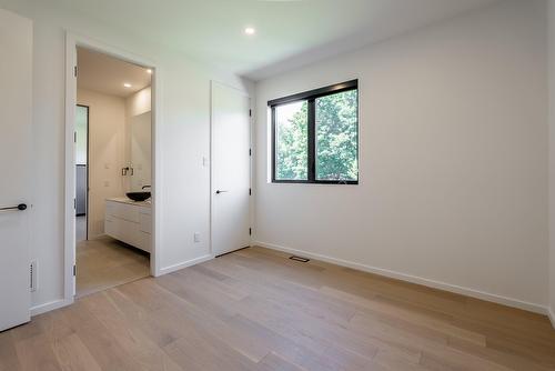 Chambre à coucher - 705 Rue Westchester, Baie-D'Urfé, QC - Indoor Photo Showing Other Room