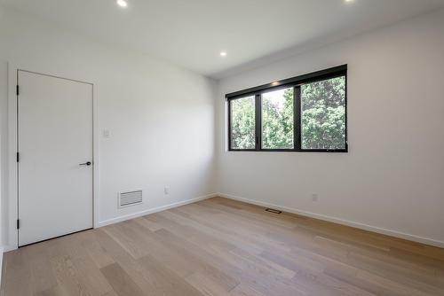 Chambre à coucher - 705 Rue Westchester, Baie-D'Urfé, QC - Indoor Photo Showing Other Room