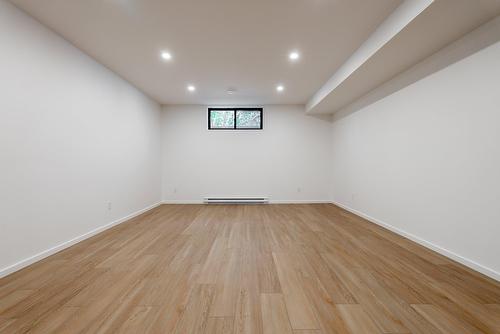 Salle familiale - 705 Rue Westchester, Baie-D'Urfé, QC - Indoor Photo Showing Other Room