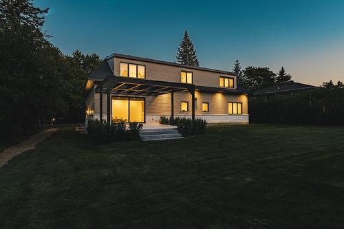 Face arrière - 705 Rue Westchester, Baie-D'Urfé, QC - Outdoor