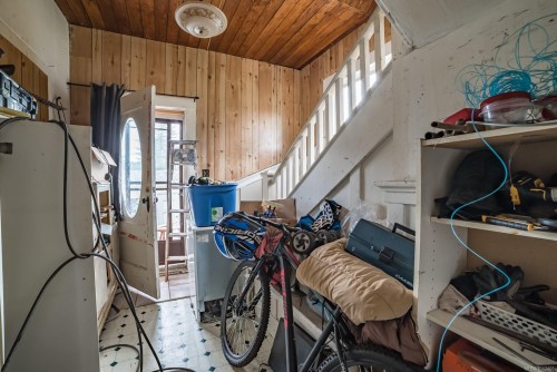 1226 Lawlor Rd, Nanaimo, BC - Indoor