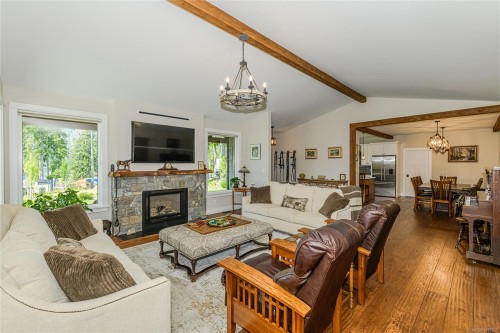 7375 Lakefront Dr, Lake Cowichan, BC 