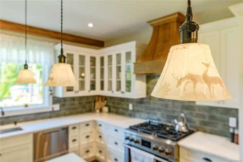 7375 Lakefront Dr, Lake Cowichan, BC 