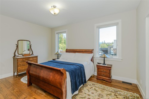 7375 Lakefront Dr, Lake Cowichan, BC 