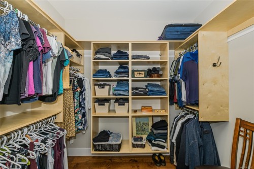 7375 Lakefront Dr, Lake Cowichan, BC 