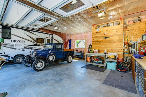 7375 Lakefront Dr, Lake Cowichan, BC 