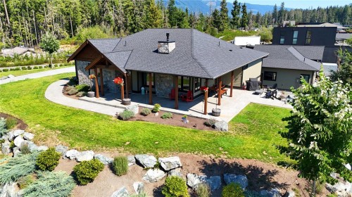 7375 Lakefront Dr, Lake Cowichan, BC 