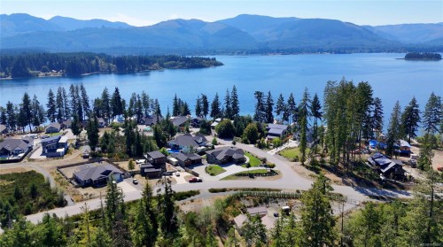 7375 Lakefront Dr, Lake Cowichan, BC 