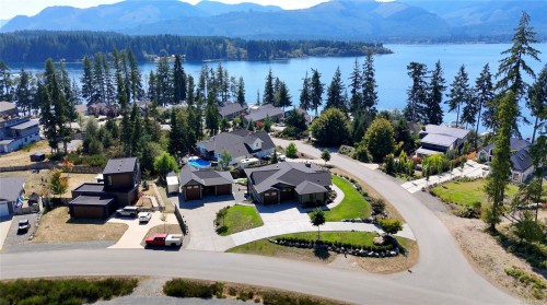 7375 Lakefront Dr, Lake Cowichan, BC 