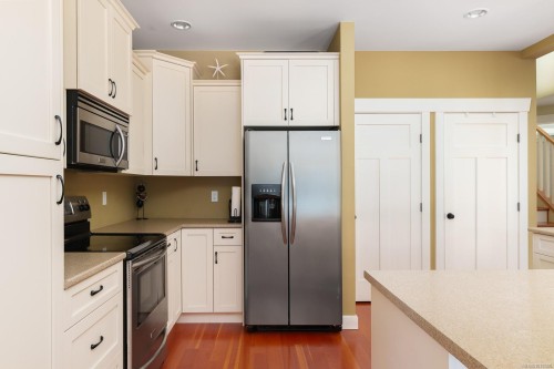 525 Point Ideal Dr, Lake Cowichan, BC 