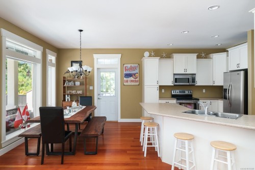 525 Point Ideal Dr, Lake Cowichan, BC 