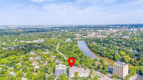 4-390 Wellington Cr, Winnipeg, MB 