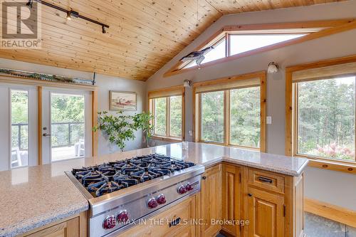 954461 7Th Line Ehs Road, Mono, ON - Indoor Photo Showing Kitchen