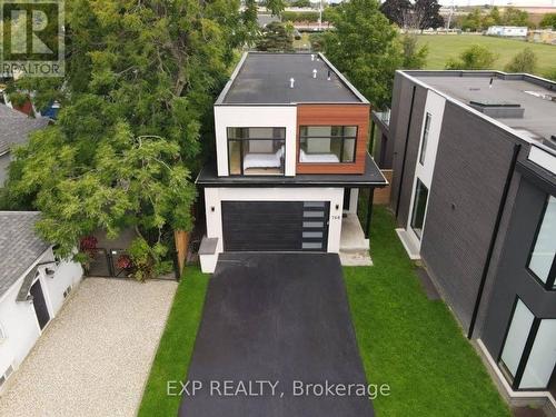 768 MONTBECK CRESCENT  Mississauga, ON L5G 1P3