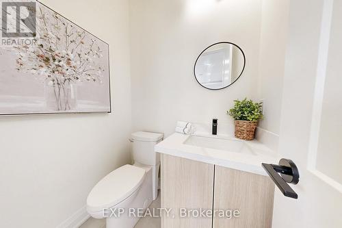 768 Montbeck Crescent, Mississauga, ON - Indoor Photo Showing Bathroom