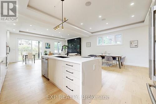 768 Montbeck Crescent, Mississauga, ON - Indoor