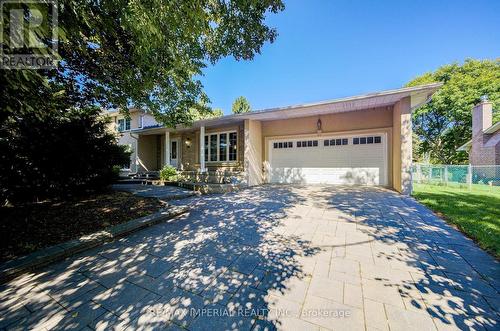 20 Blackforest Drive, Richmond Hill, ON - Outdoor
