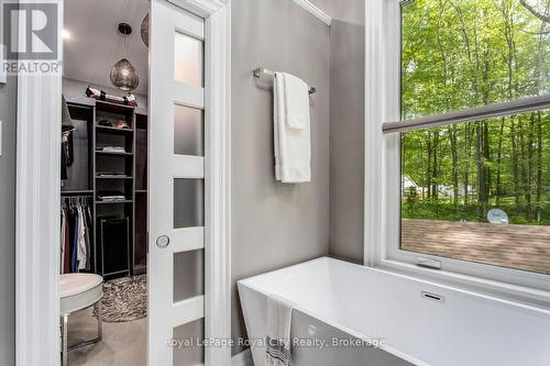 1158 Conservation Road E, Milton, ON - Indoor