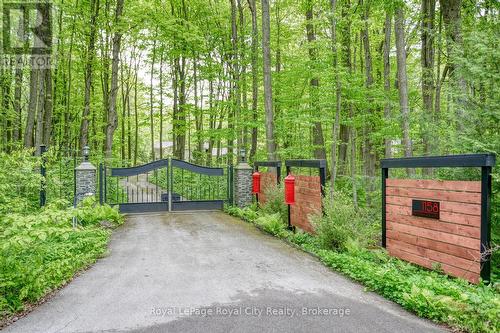 1158 Conservation Road E, Milton, ON - Outdoor