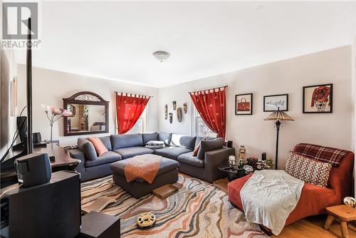 402 Frood Road, Sudbury, ON 