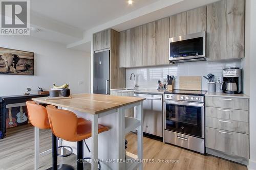 419 - 185 Deerfield Road, Newmarket, ON - Indoor