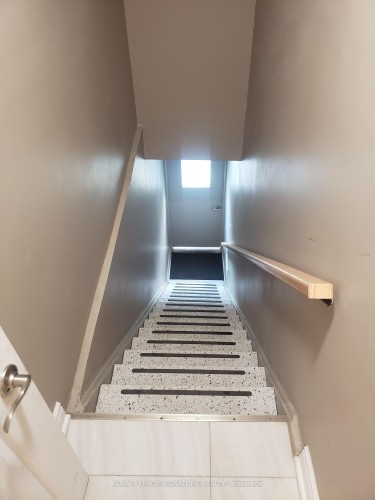 1299-1301 Danforth Avenue, Toronto, ON - Indoor Photo Showing Other Room